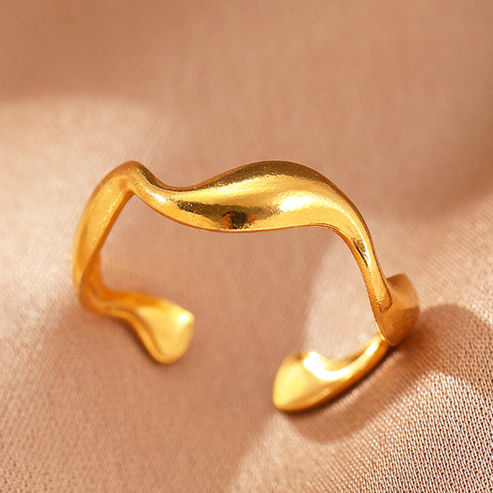 Elyra Fluid Ring | Gold