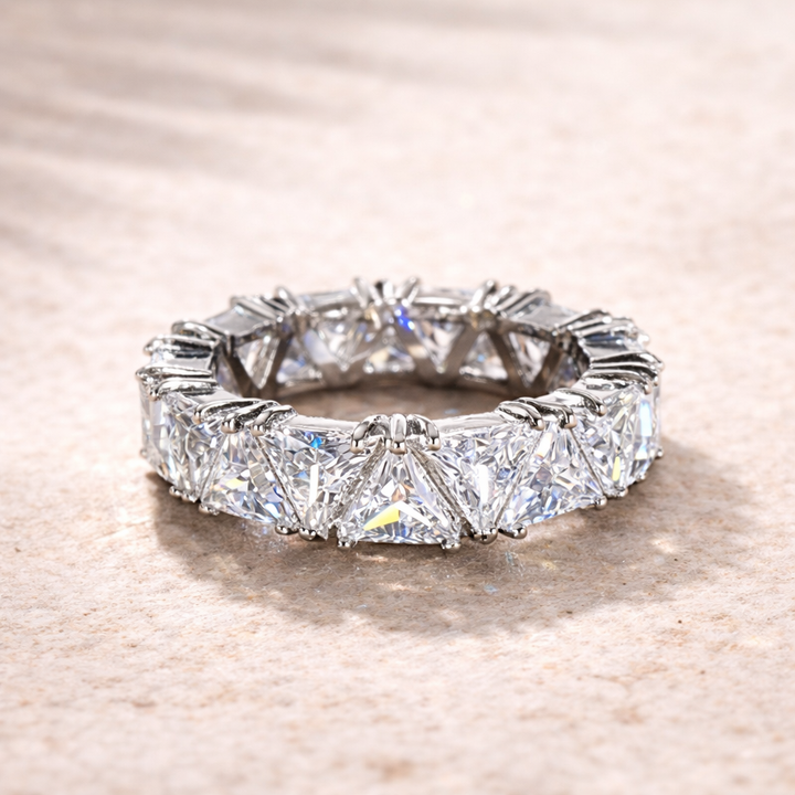 Bague vintage triangulaire avec pierres | Or