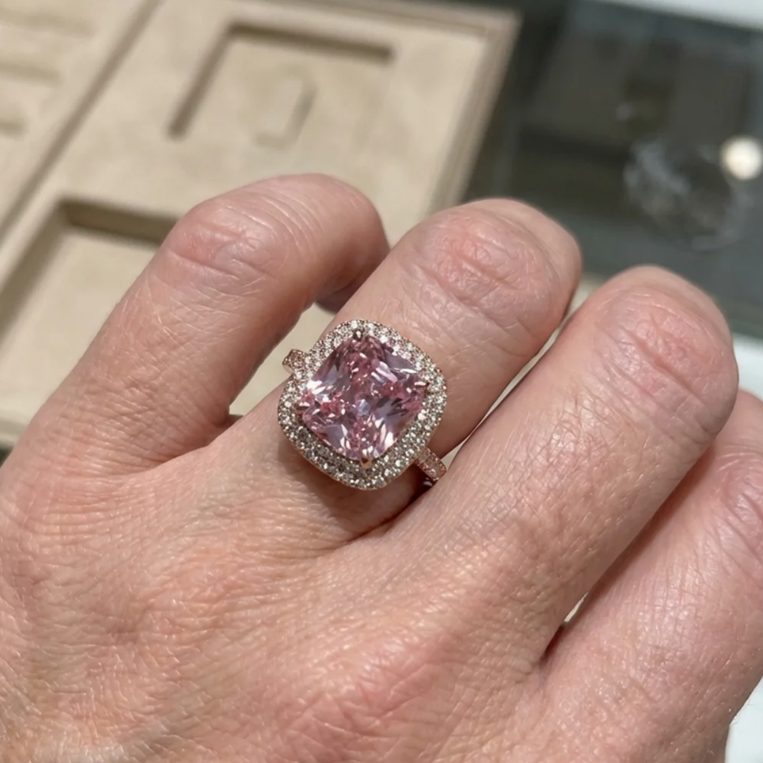 Pink cushion sapphire ring | White gold
