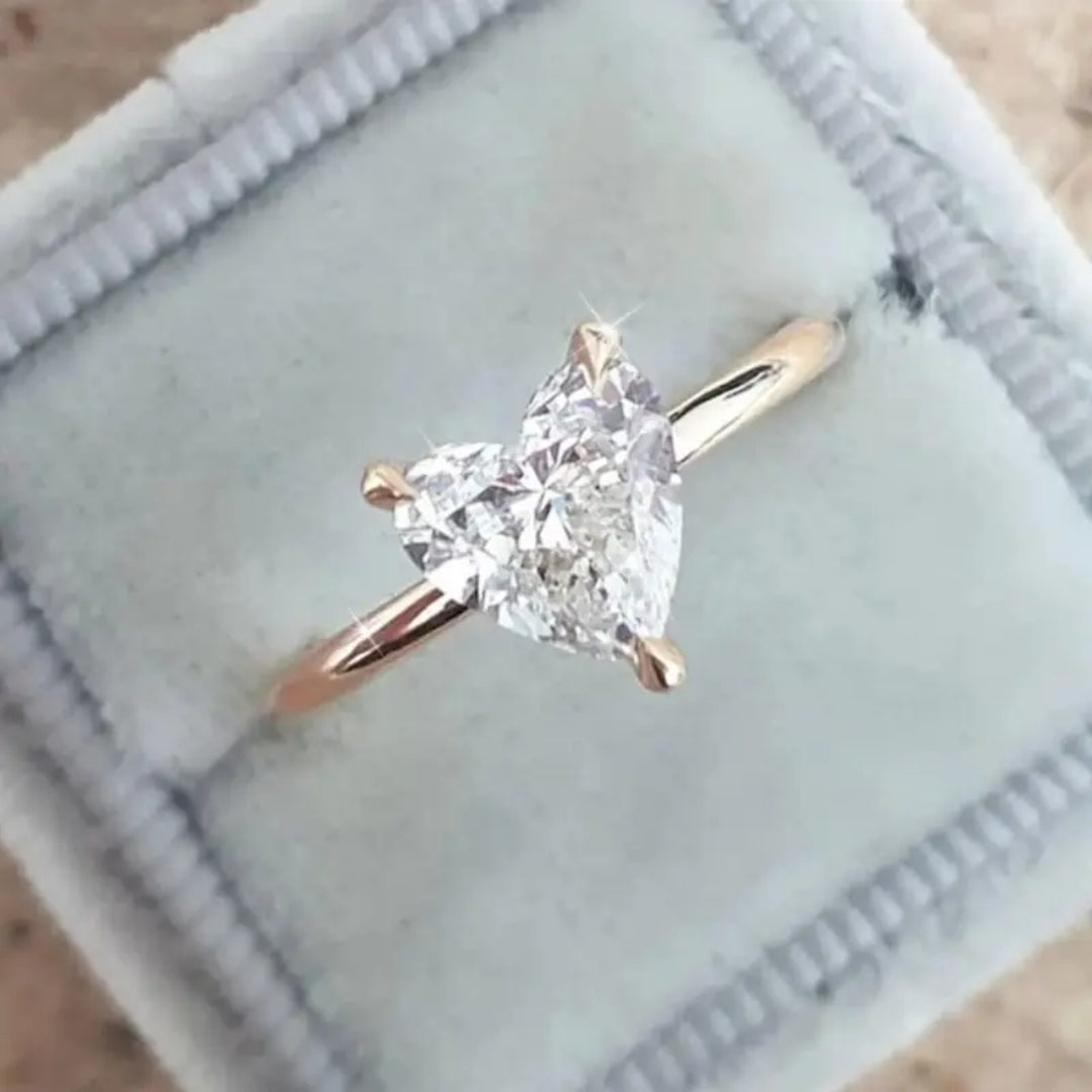 Bague fine avec cœur à brillants | Or