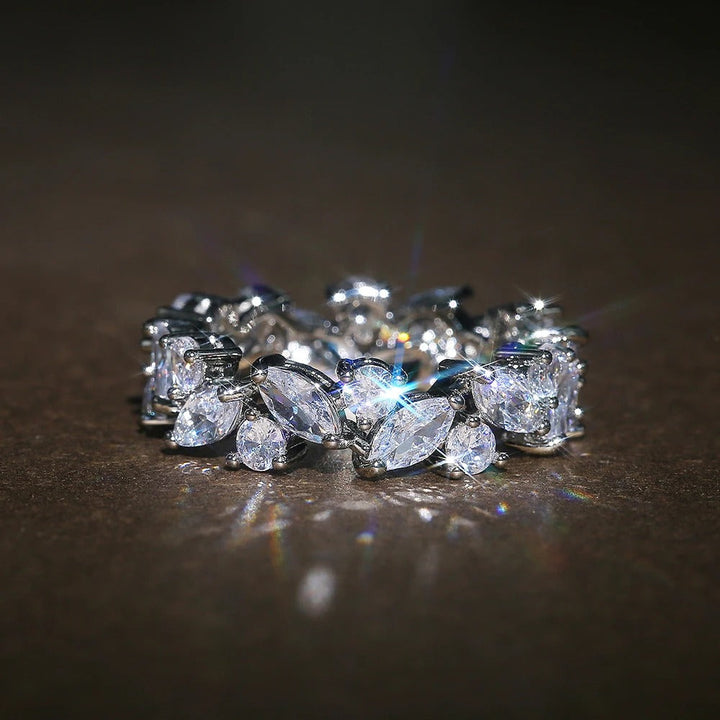 Bague rétro avec diamants ronds et marqués | Or