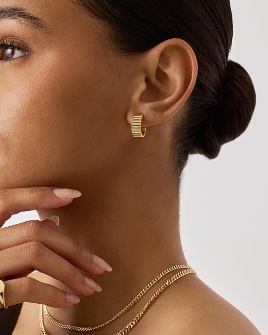 Classic Line Earrings | Gold