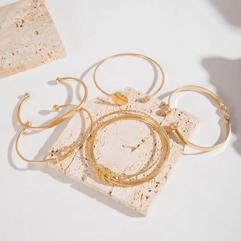 Elegance Knotted Bracelet | Gold