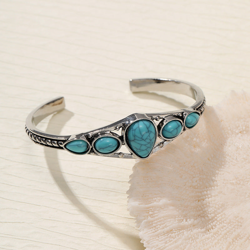 Bracelet ouvert en forme de goutte d&