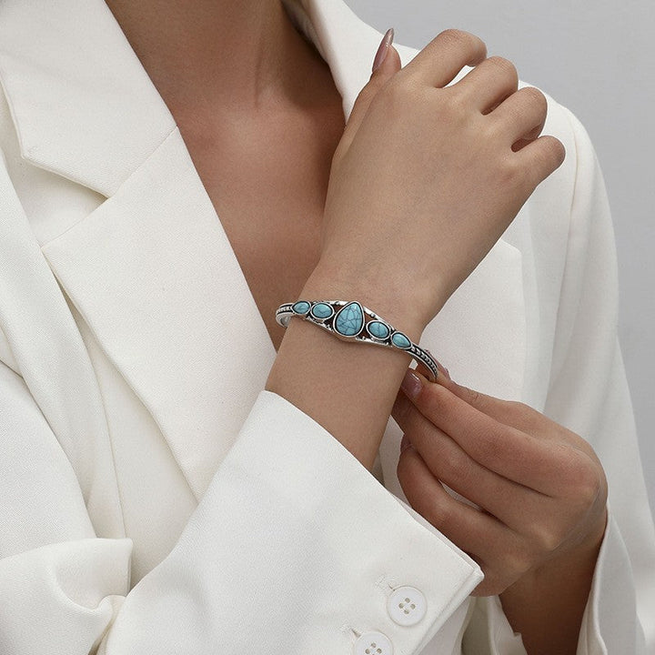 Bracelet ouvert en forme de goutte d&