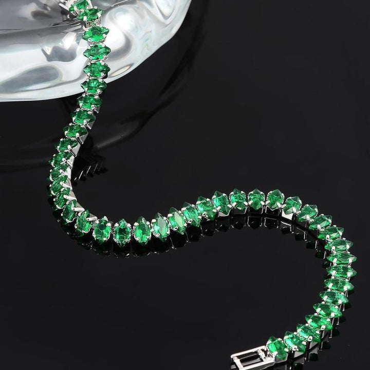 Bracelet avec des pierres d&