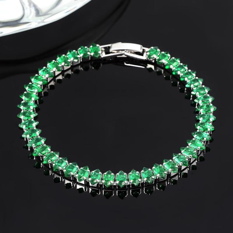 Bracelet avec des pierres d&