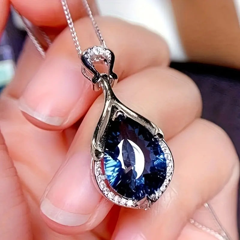 Alina Feymorra Necklace | White Gold
