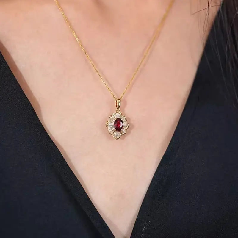 Kavella Crimson Sun Necklace | Gold