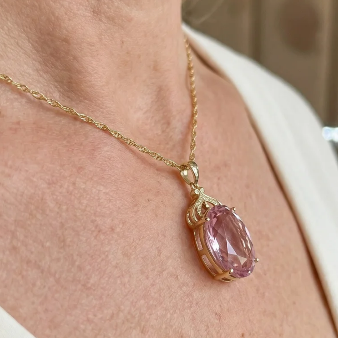 Imperial Oval Sapphire Necklace | Gold