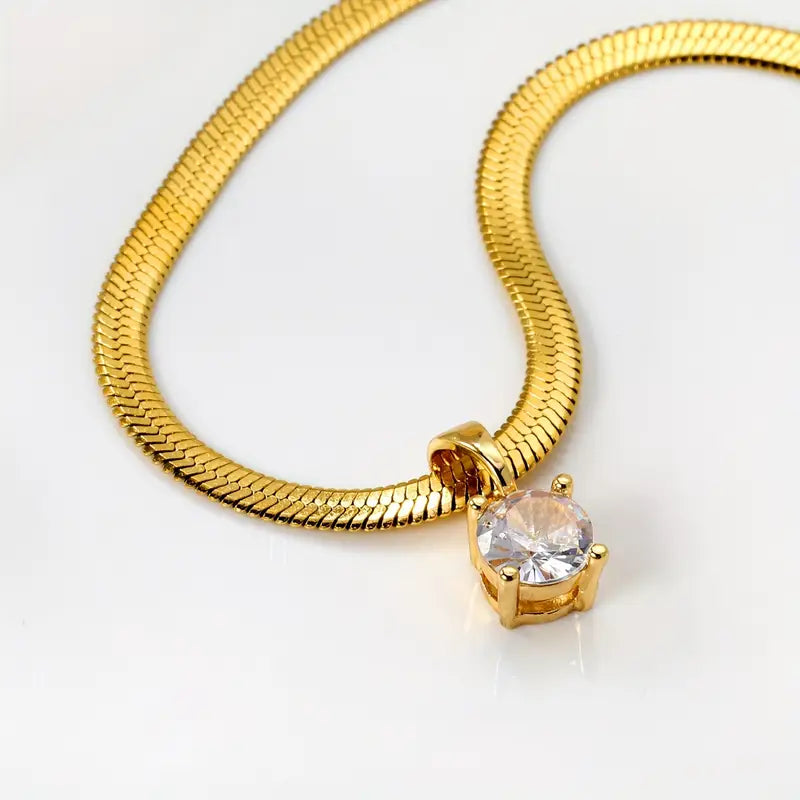 Elegant diamond pendant necklace | Gold