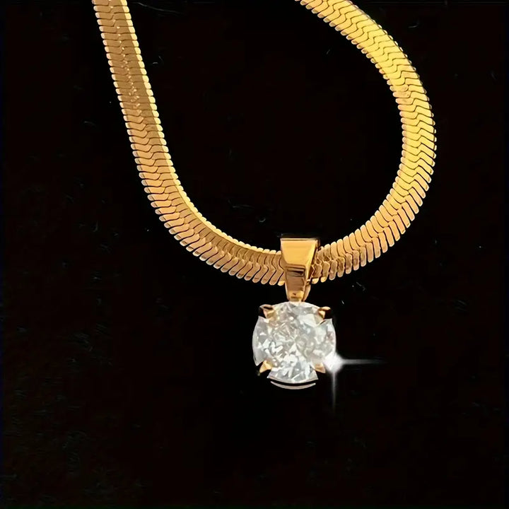 Elegant diamond pendant necklace | Gold
