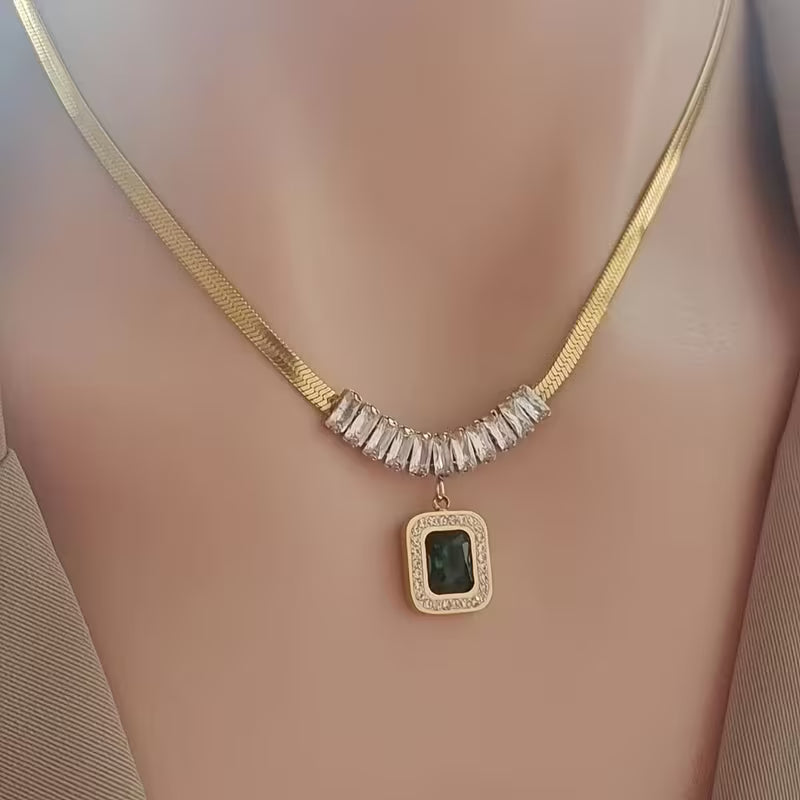 Regal Emerald Prism Necklace | Gold