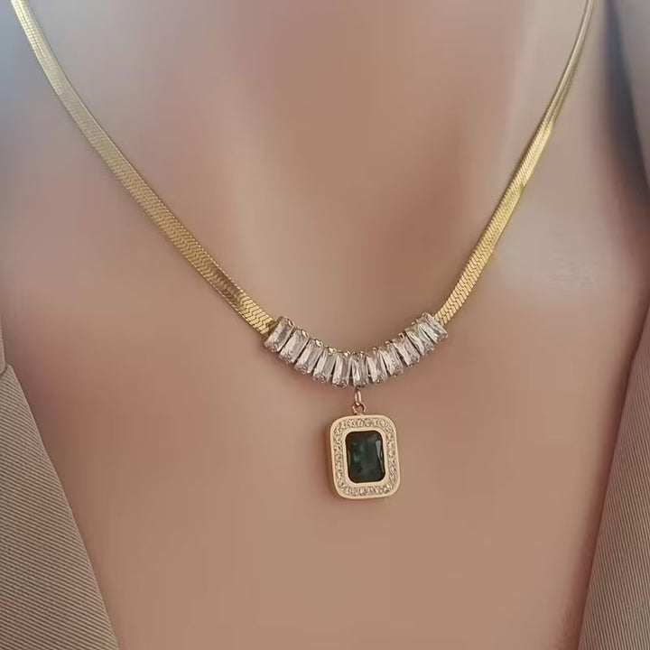 Regal Emerald Prism Necklace | Gold