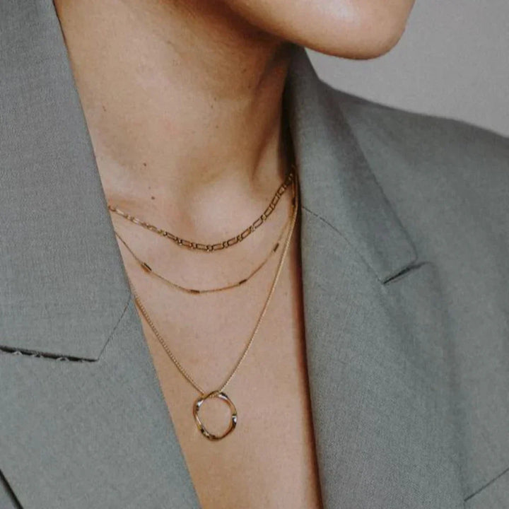 Three-row open circle necklace | Gold