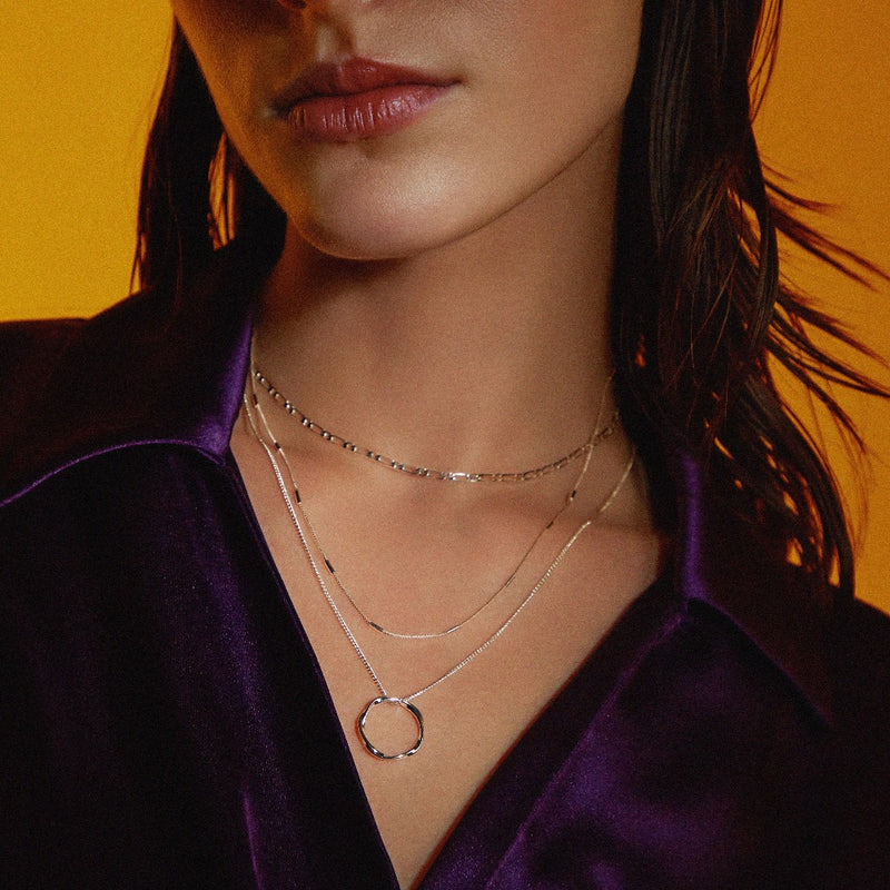 Three-row open circle necklace | White gold