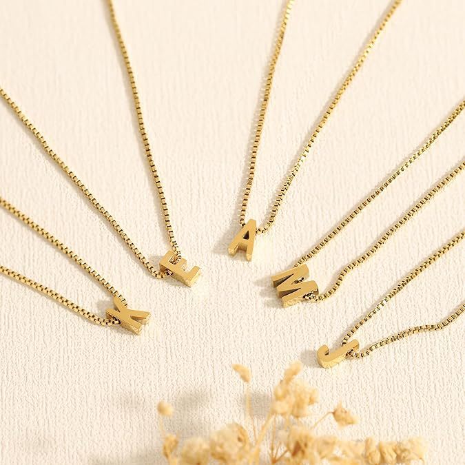 Initial Letter Necklace of Love | Gold