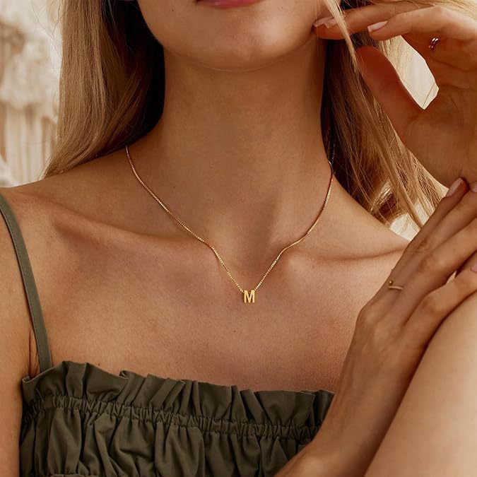 Initial Letter Necklace of Love | Gold