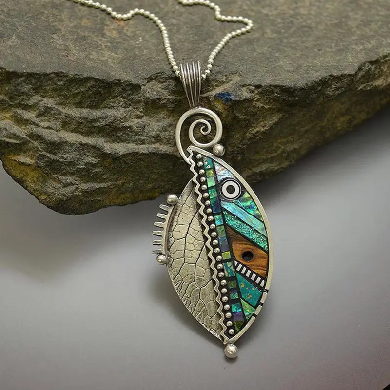 Collier en cristal avec feuille verte vintage | Or blanc