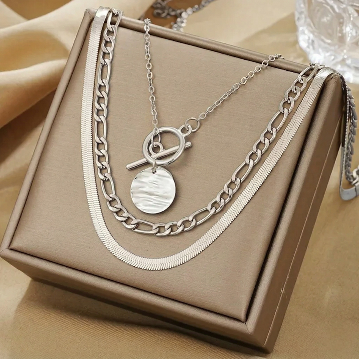 Layered textured piece Savira Necklace | Gold