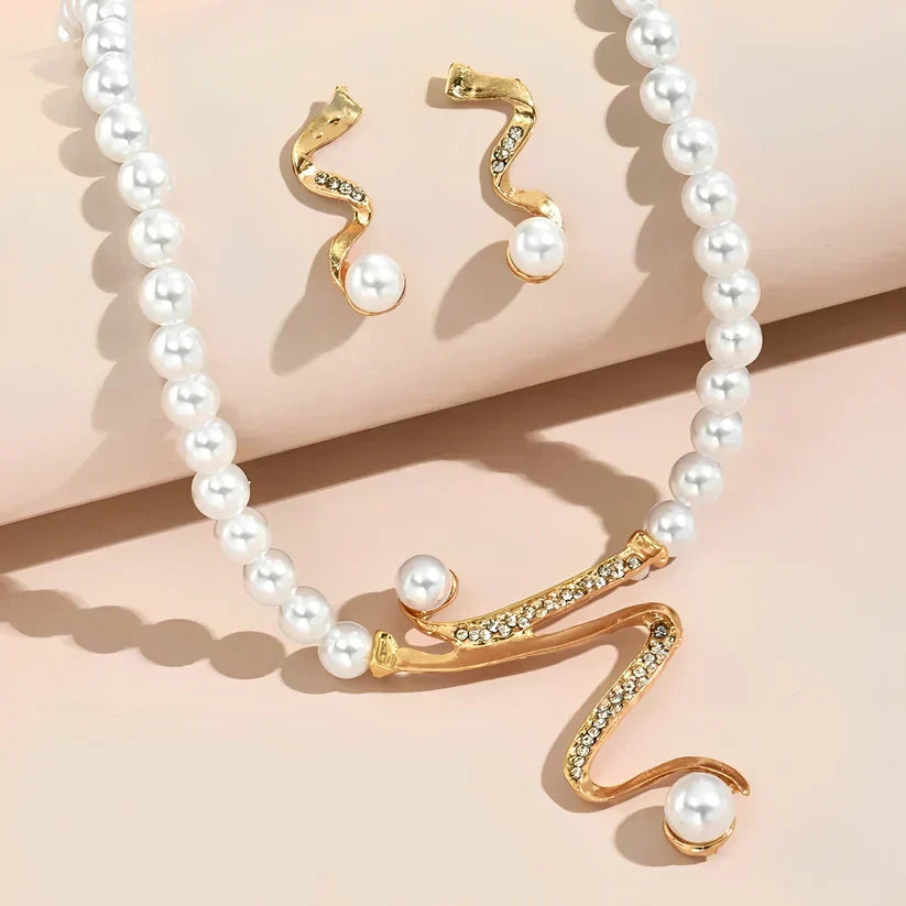 Ensemble cadeau en perles naturelles : collier et boucles d&