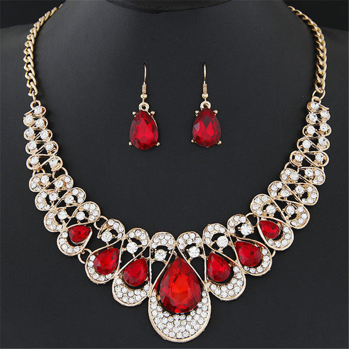 Maévina Crimselle Jewellery Set | Gold