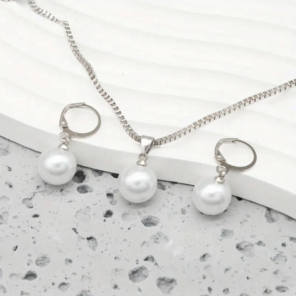 Pearl Jewellery Set | White Gold