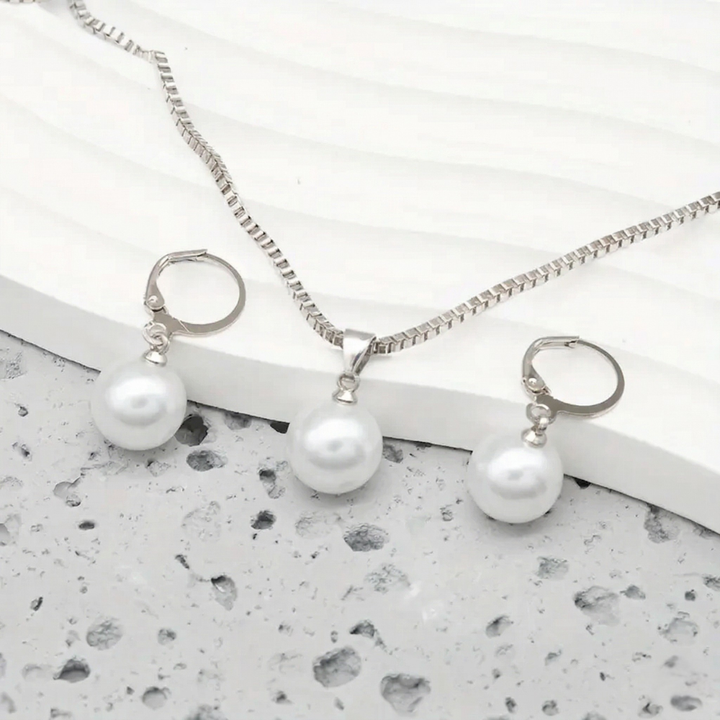 Pearl Jewellery Set | White Gold
