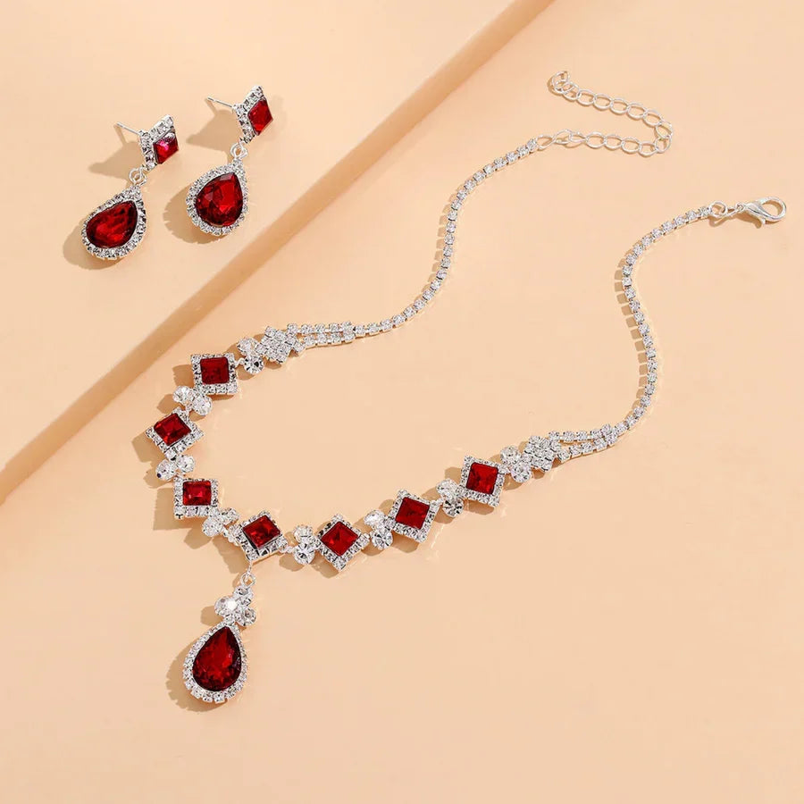 Ensemble « gouttes rouges » : ras-de-cou et boucles d&
